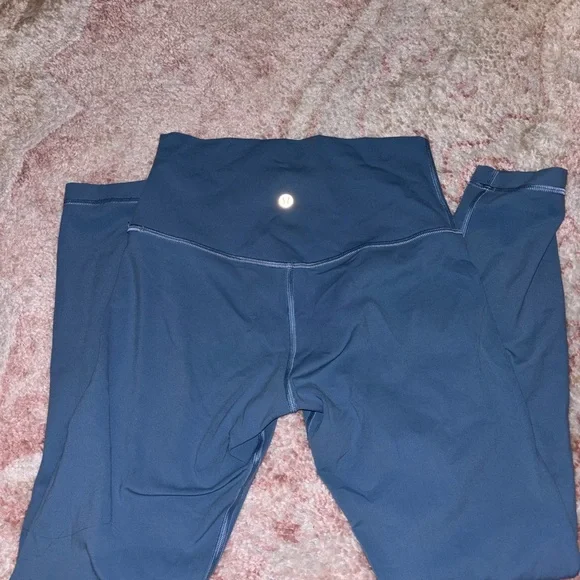 Lululemon align leggings - Picture 3 of 3